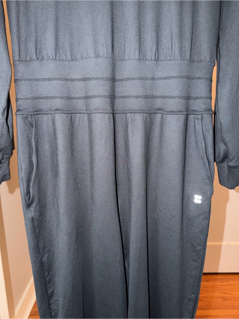 NWT - Sweaty Betty Gaia Black V‑Neck Long‑Sleeve Jumpsuit - size large - Picture 9 of 10